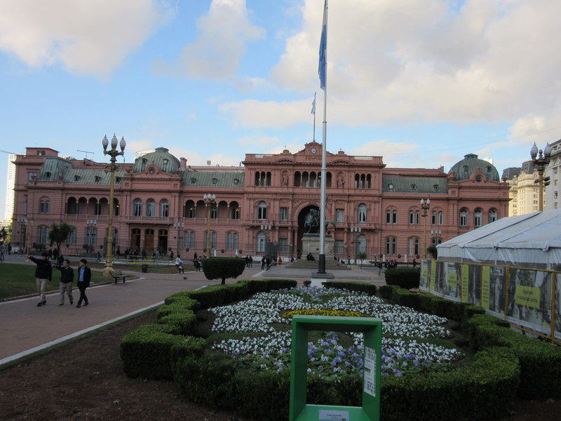 The famous Pink building on Plaza de Mayo