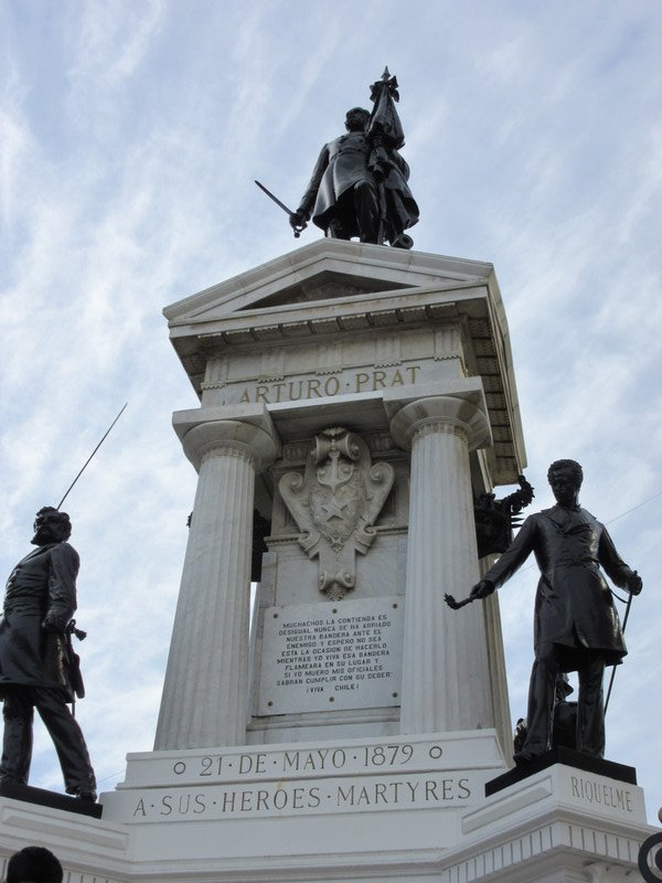 Monument and tomb for the Chilean naval heroes