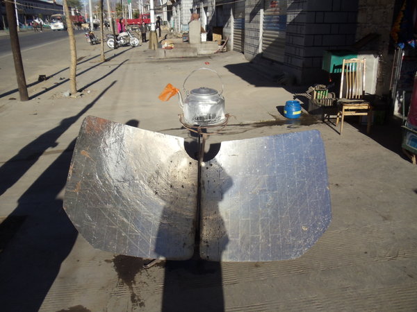 Solar mirror used to boil water
