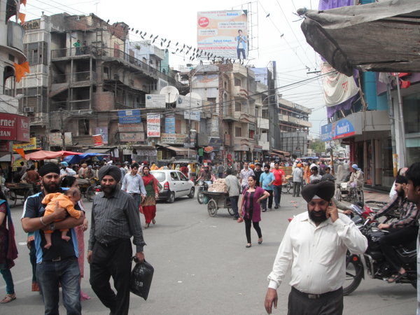 street in amritsar