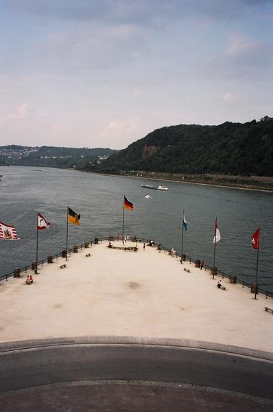 left: Mosel; right: Rhein