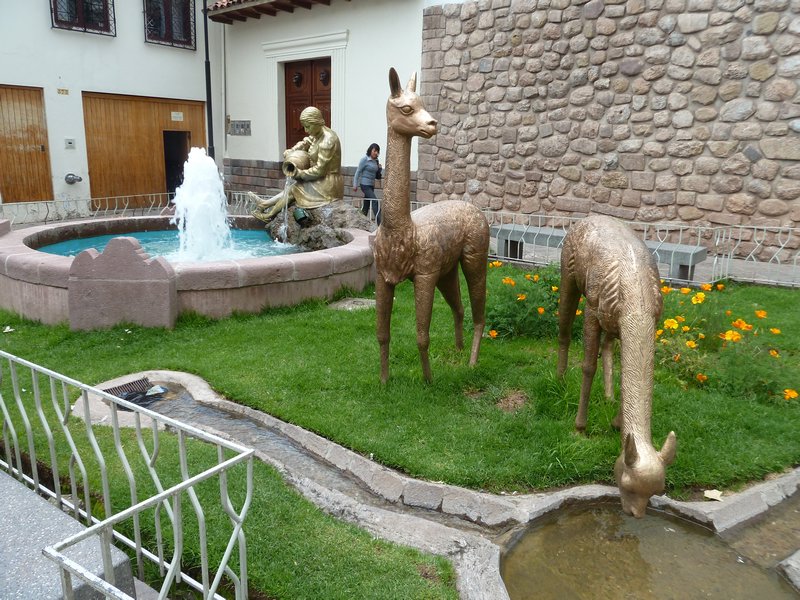 Llama statues