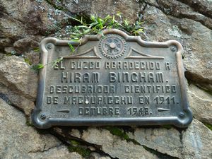 Plaque to Hiram Bingham 