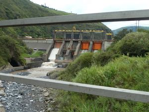 Huge dam in Banos 