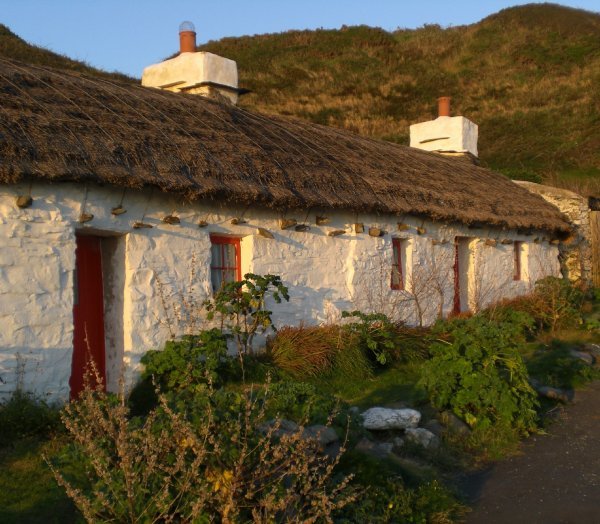 Thatched cottage, Niarbyl