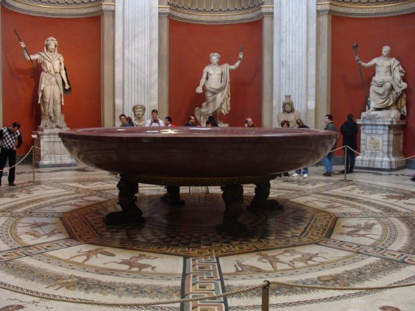 Nero's bath, Rotunda Room