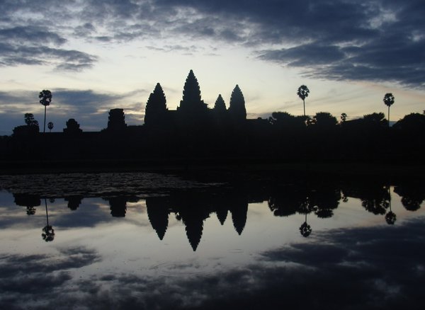 Dawn, Angkor Wat