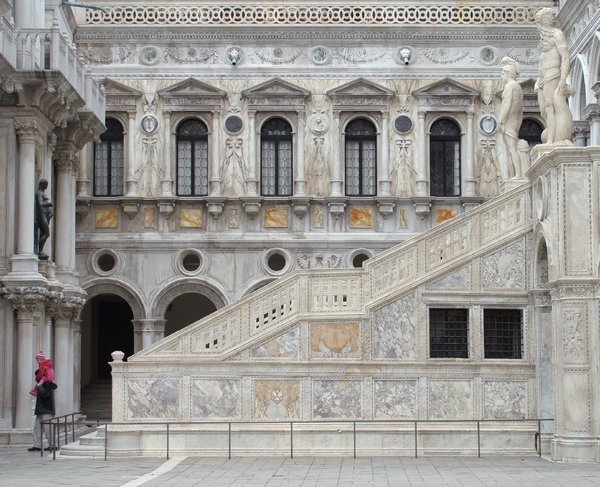 Scala dei Giganti, Doge's Palace