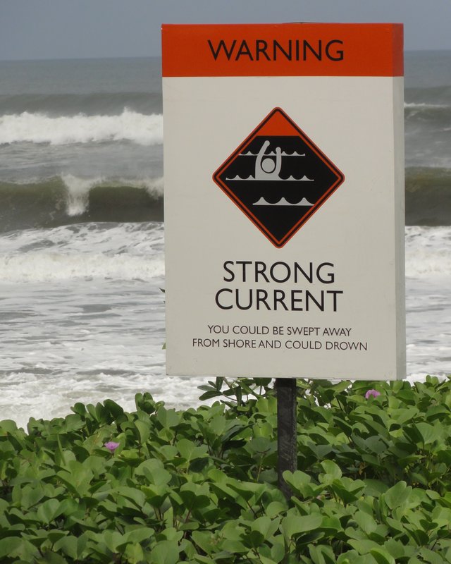 Warning sign, Seminyak beach