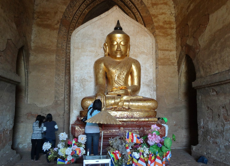 Buddha statue, Dhammayangyi Temple