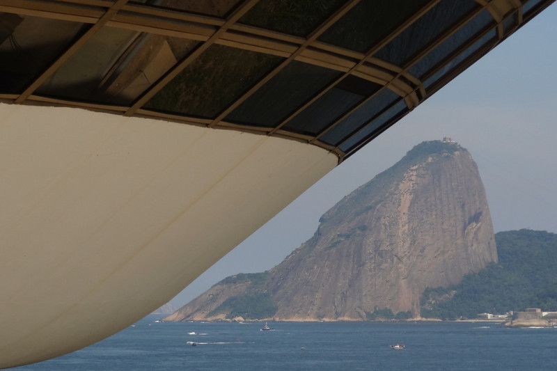 Niteroi Contemporary Art Museum and Sugarloaf Mountain