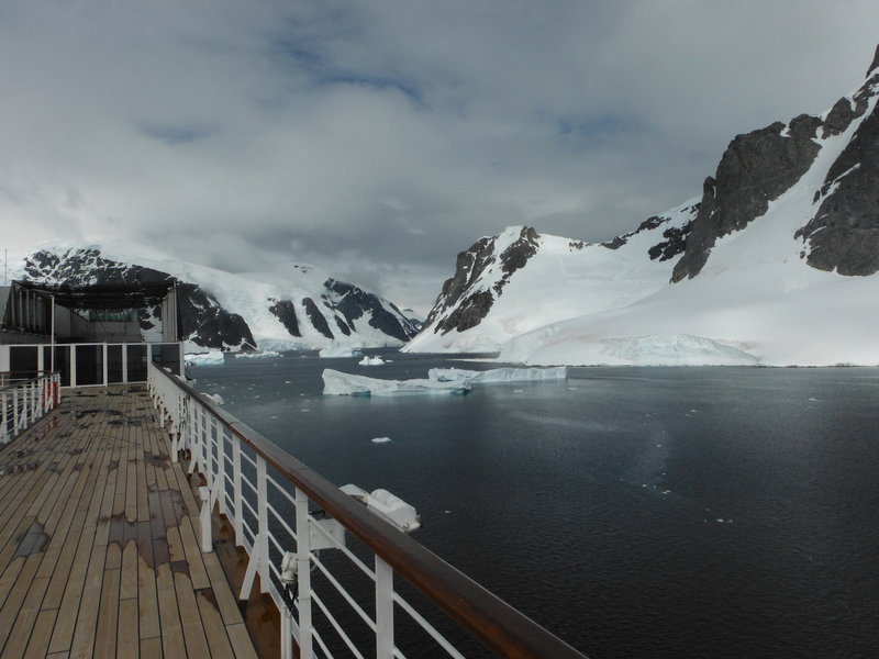 Antarctic islands from ship