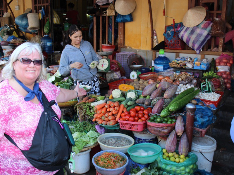 Hoi An vegetable market stall