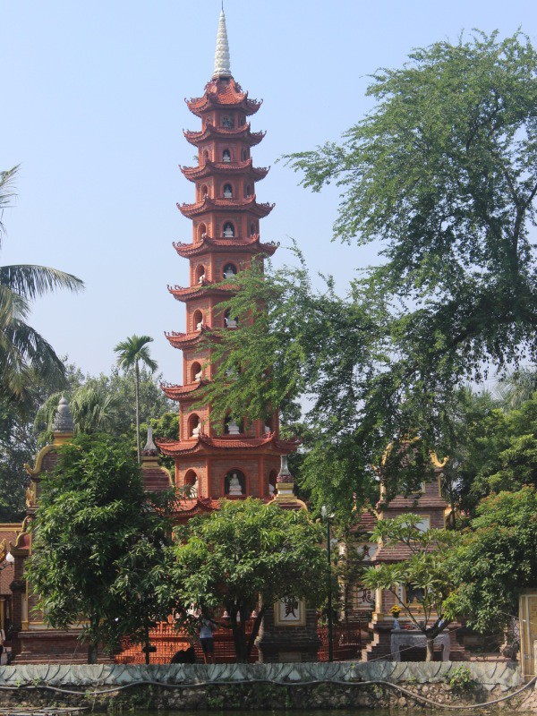Entrance to Tran Quoc Pagoda, Hanoi