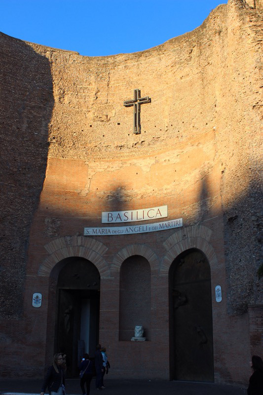 Unimposing entrance to Basilica of Santa Maria degli Angeli
