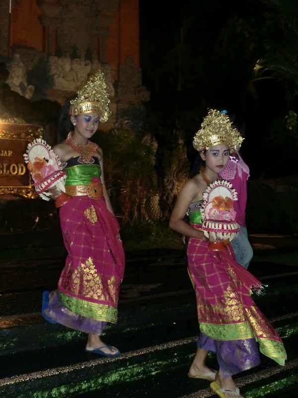 Balinese babes