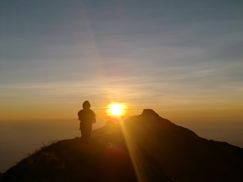 Sunrise at Gunung Agung!