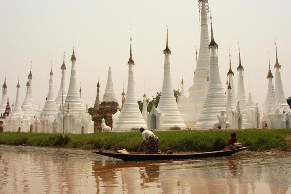 White Pagoda's On Inle