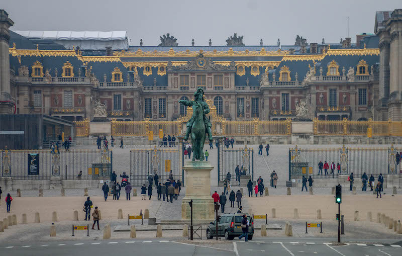 Avenue de Paris & Palace of Versailles