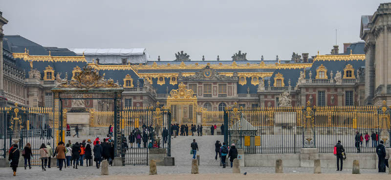 Avenue de Paris & Palace of Versailles