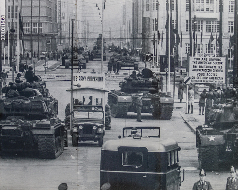 Checkpoint Charlie (photo of a photo)