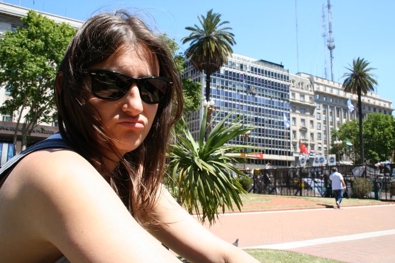 Plaza de la República  chilling in the sun