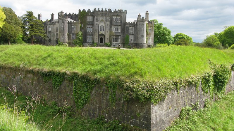 Birr Castle and moat