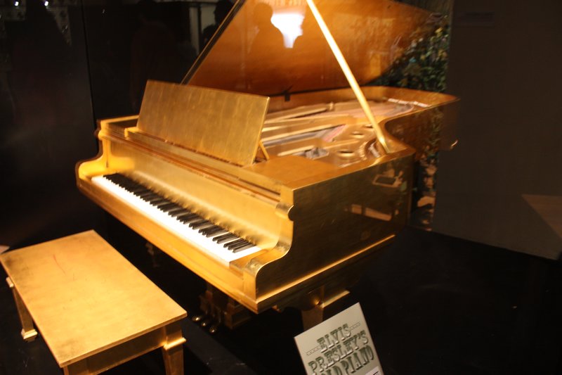 elvis' gold plated piano