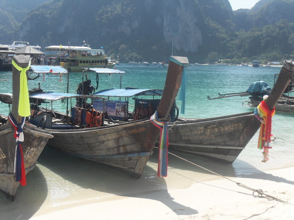 On the shores of Phi Phi