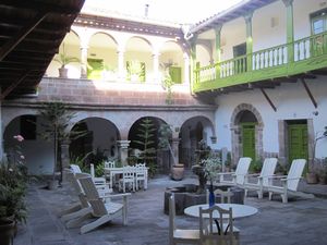 Hotel Los Ninos Courtyard