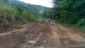Sumbawa roads