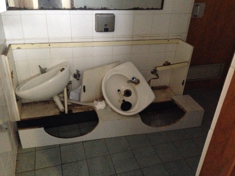 Bathroom in Alatou airport