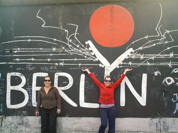 BERLYN wall