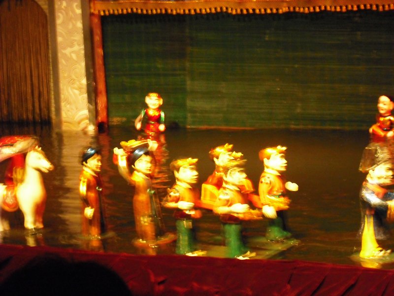 Water Puppet show Hanoi (7)