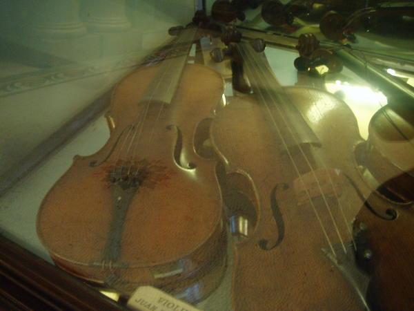 Violin, violin, violin......