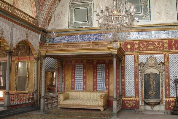 The Sultan's chamber