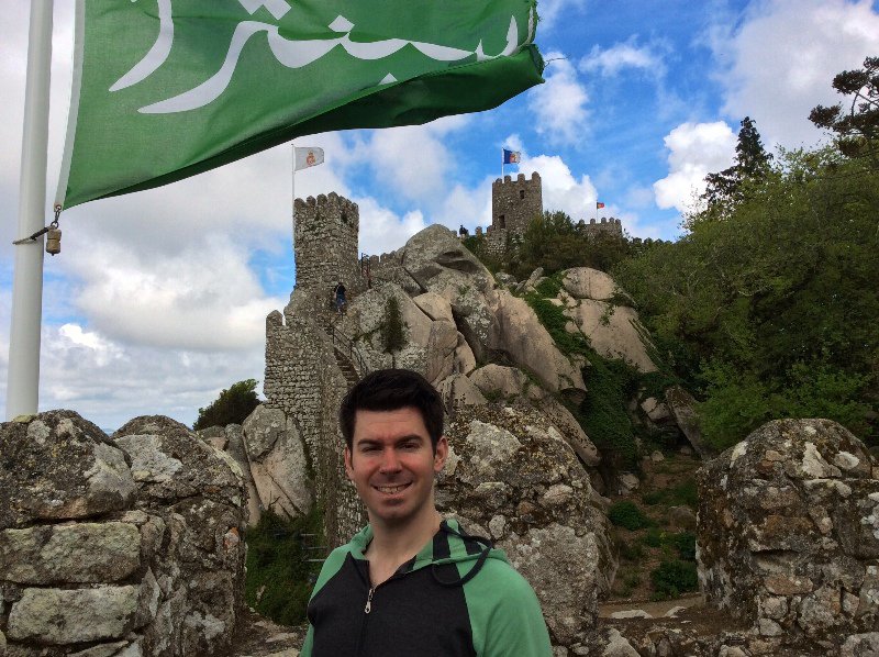 Castelo dos Mourish with "Sintra" on the Flag in Arabic