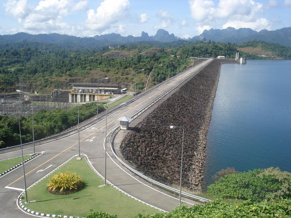 Ratchaprapha Dam