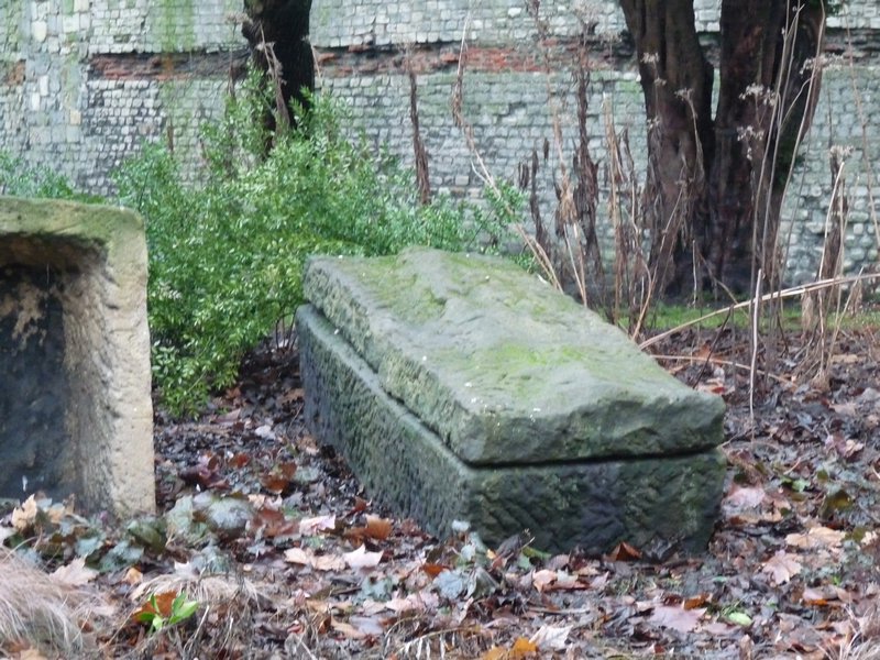 Grave as old as pyramids