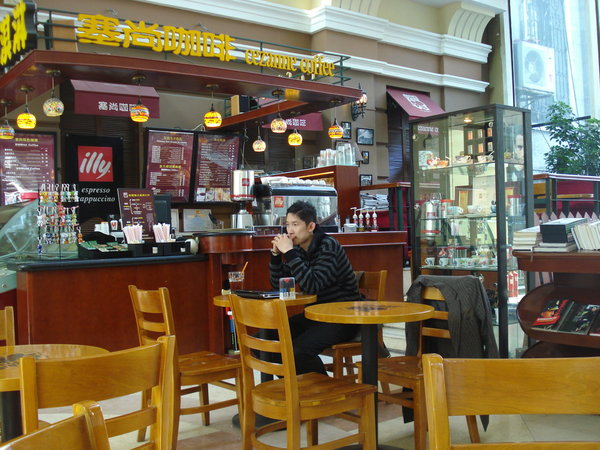 Nice coffee shop (where someone spoke English)