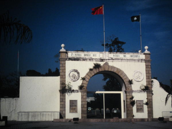 The Barrier Gate in 2002