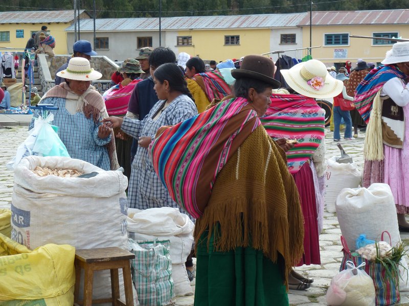 Local Market Huata