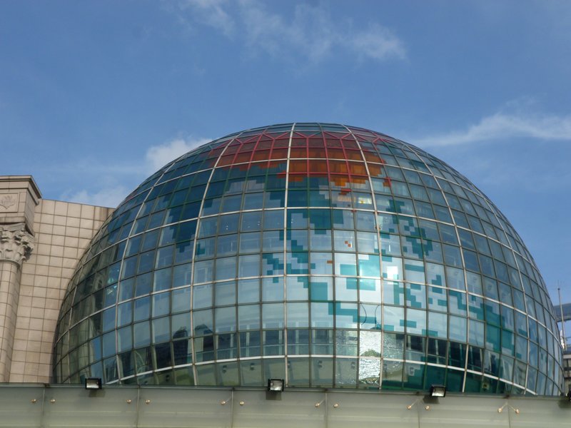 Building shaped like a Globe
