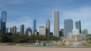 Buckingham fountain and Chicago