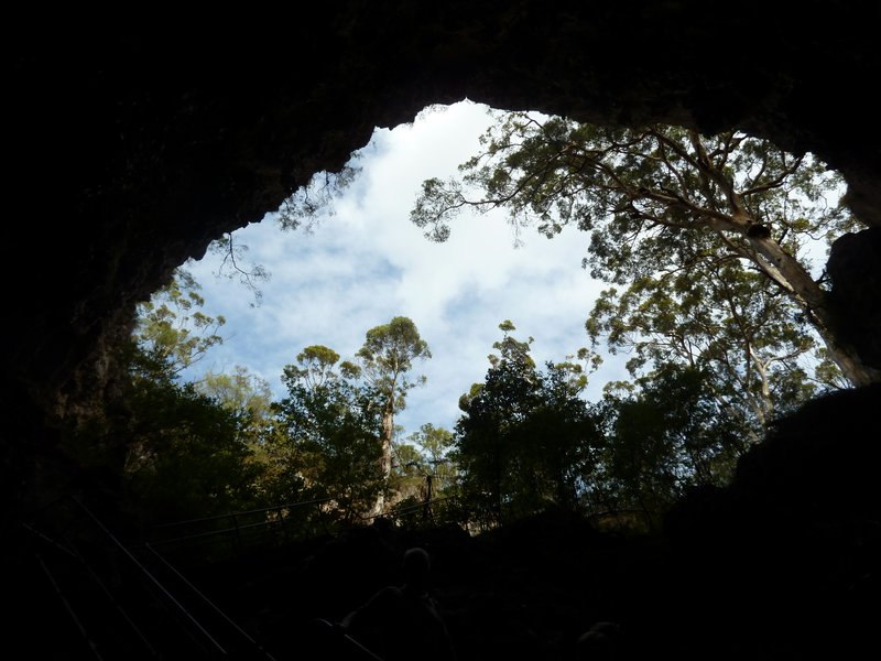 Lake Cave entrance