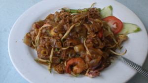 Seafood Koay Teow = YUM!
