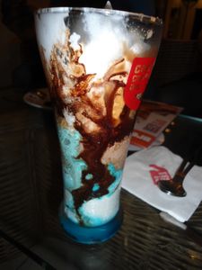 Café Coffee Day, Blue Crumble. Yummers. 
