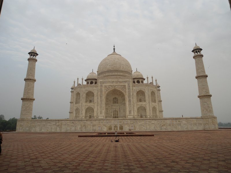 Approaching the Taj
