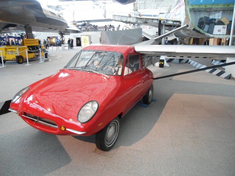 Covertable car-plane