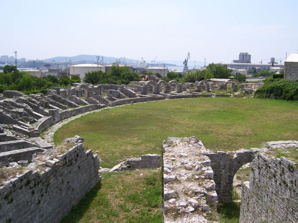 The Amphitheatre - Salone - Split 